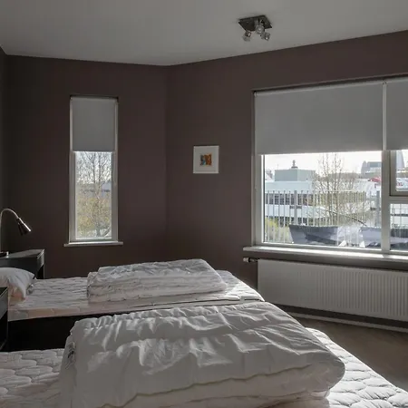 Lovely Modern 1-bedroom Apartment, Free Parking Apartment